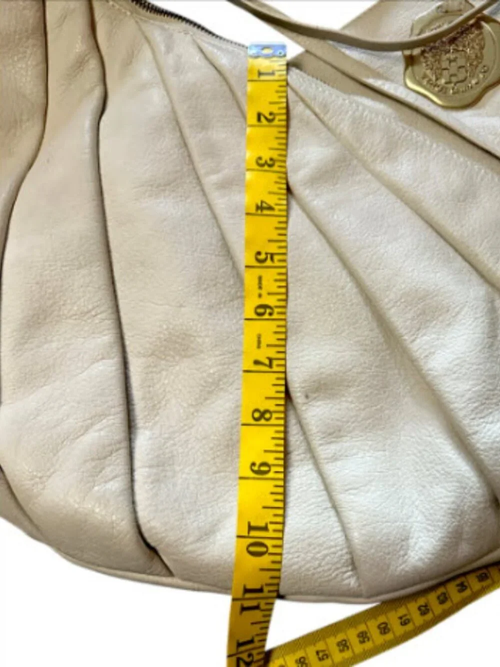 Vince Camuto Pebbled Leather Hobo Bag Ivory Gold Medallion Purse